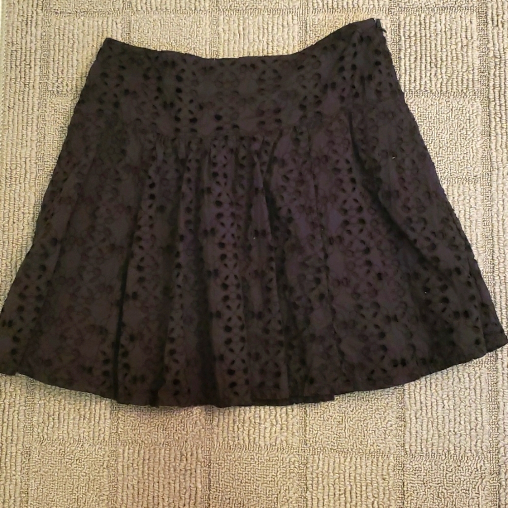 Theory black eyelet mini skirt with lining, size 6
